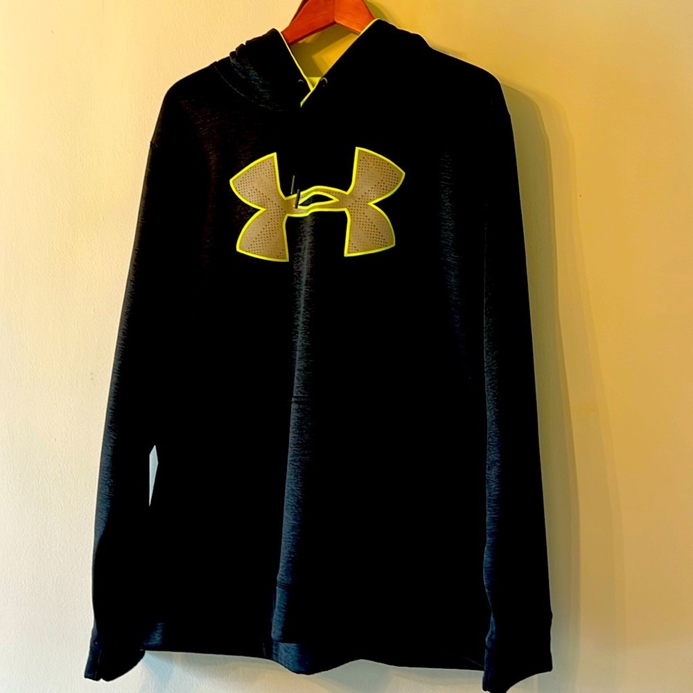Under Armor hoodie gray. Size 2XL